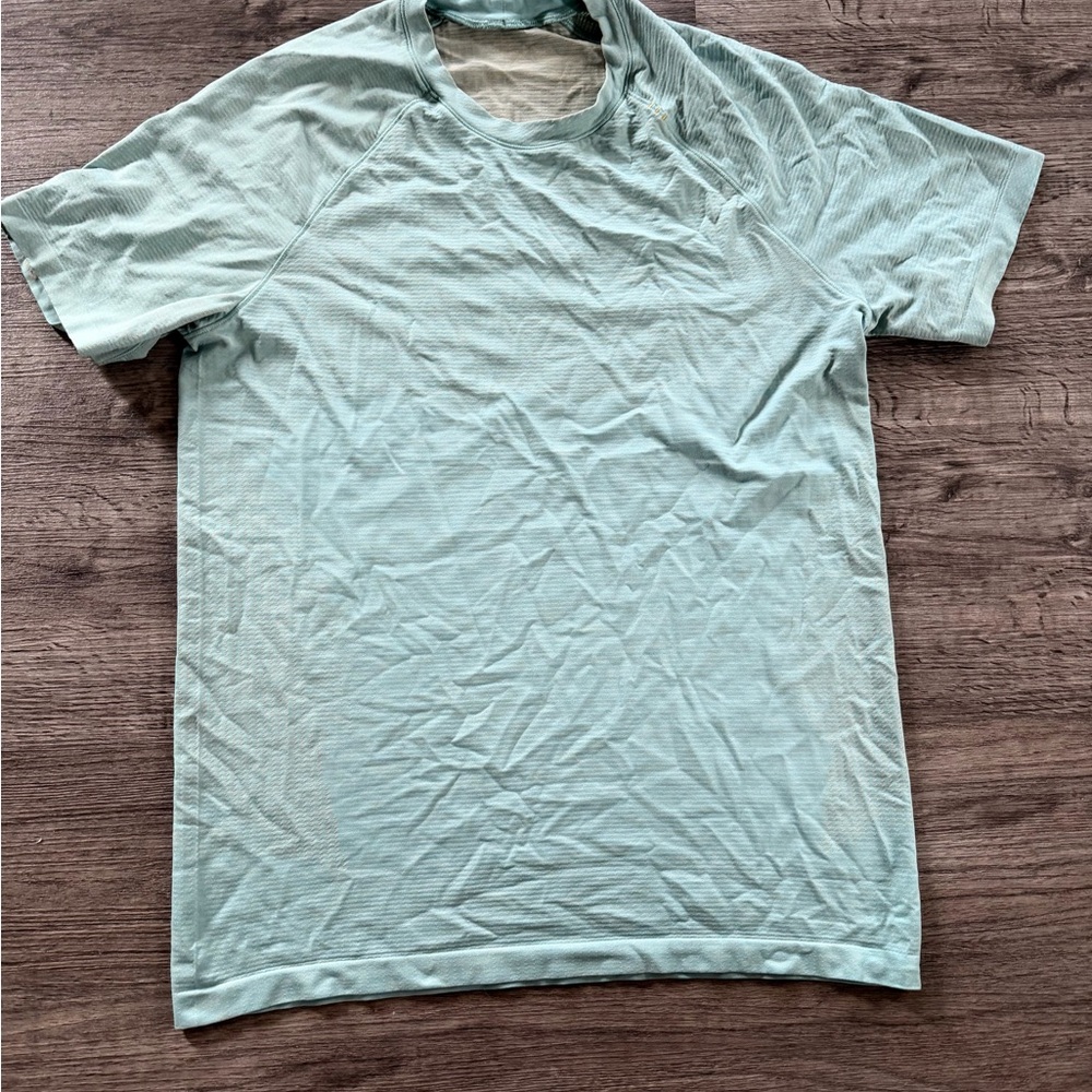 lululemon athletica metal vent Mint Green Short Sleeve Tee M